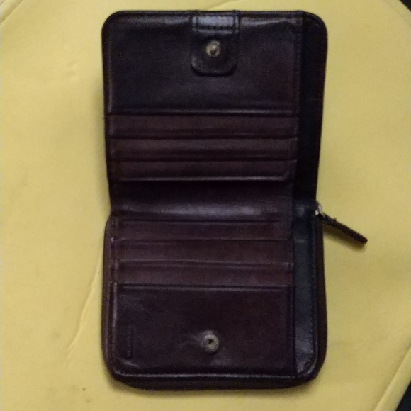 Coach Vintage Dark Brown Leather Wallet - Picture 4 of 7